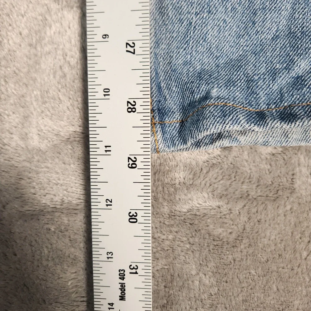 Levi's 560 Jeans Men's 38X30‎ Blue Comfort Fit Light Wash Denim Pants